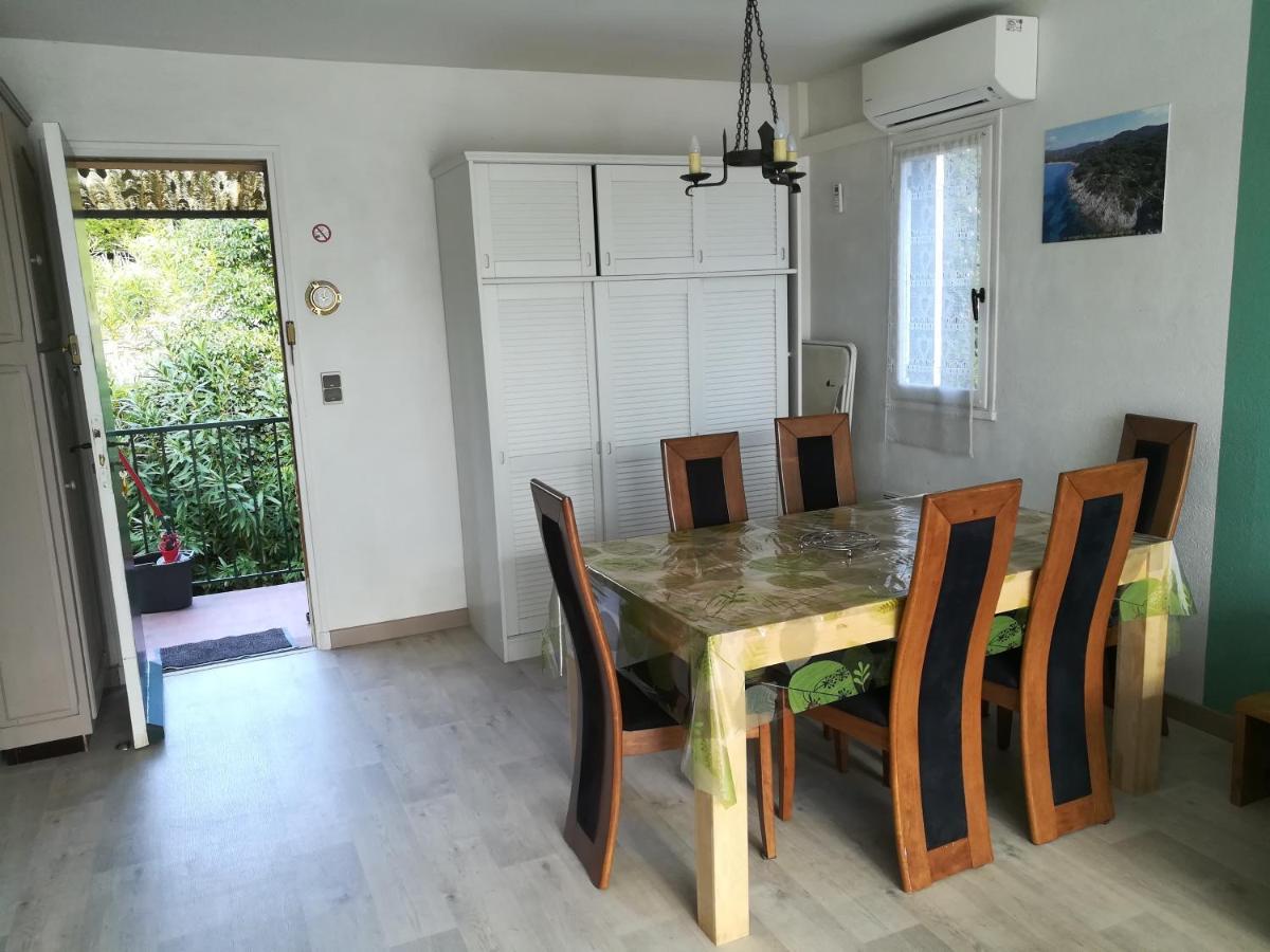 Appartement climatisé au 1er étage d'une maison avec jardin dans un quartier calme Cavalaire-sur-Mer Extérieur photo