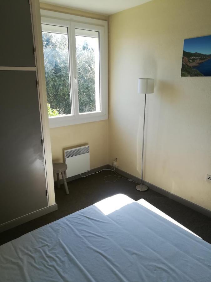 Appartement climatisé au 1er étage d'une maison avec jardin dans un quartier calme Cavalaire-sur-Mer Extérieur photo